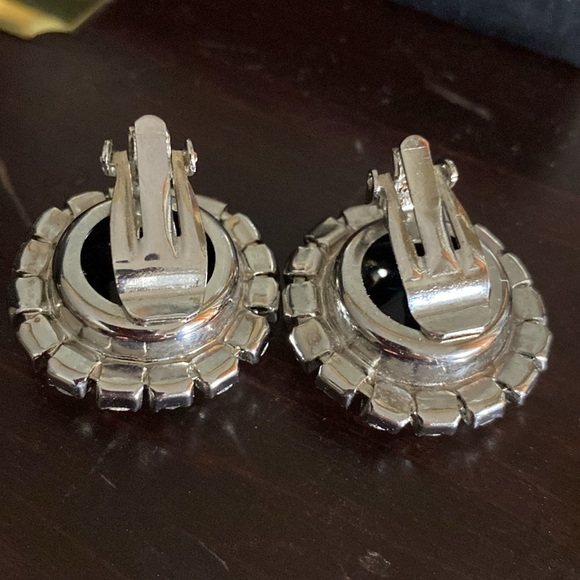 Vintage/Rhinestone,Black Stone/Silver Tone/Clip ons - Picture 5 of 9